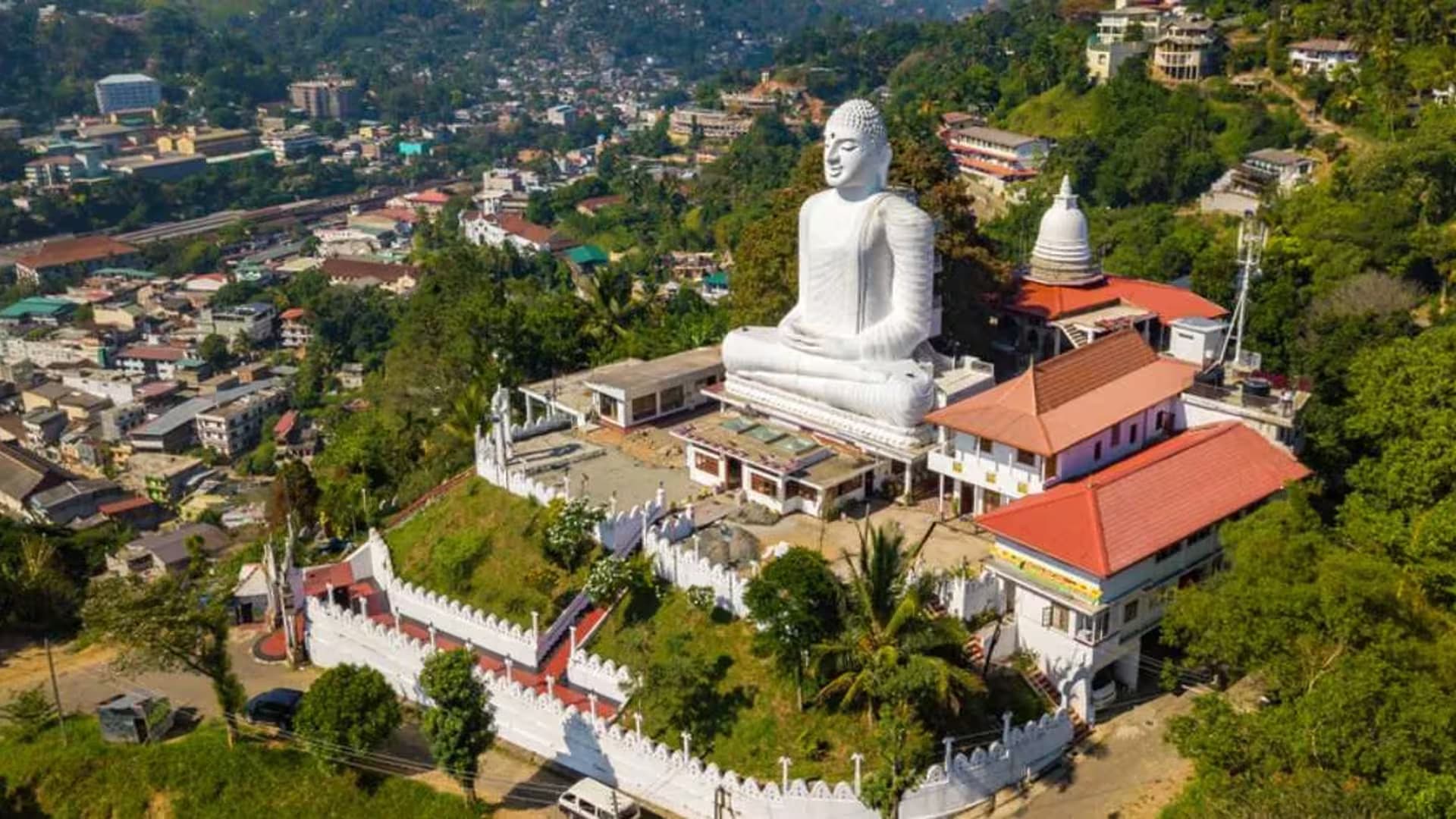 Bahirawakanda Vihara Buddha Statue