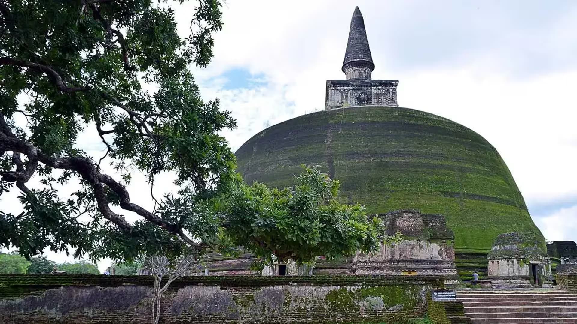 Rankot Vehera Stupa